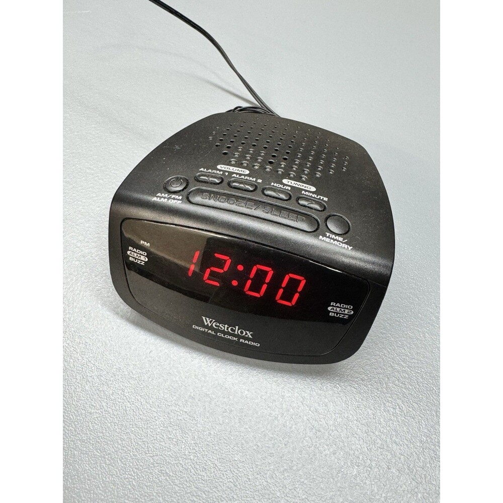 Westclox Red Digital AM/FM Clock Radio Dual Alarm Battery Backup Black. Works
